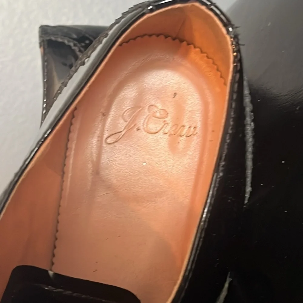 J.Crew Ludlow tuxedo oxfords in patent leather, color is black, size 8 1/2